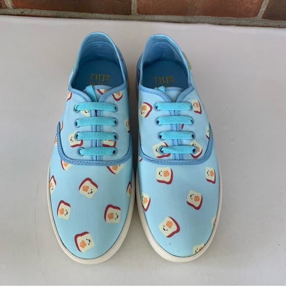 Cute To The Core Toast Print Lace Up Sneakers Women’s US 8 M - Picture 4 of 10
